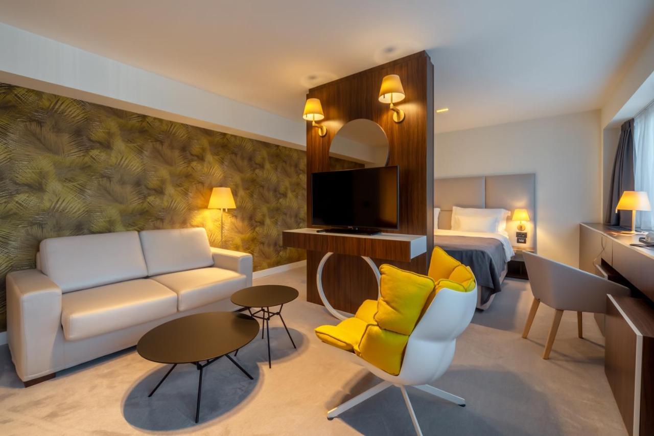 Hotel Agape
